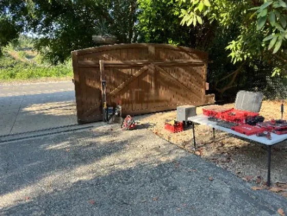 Private estate driveway gate